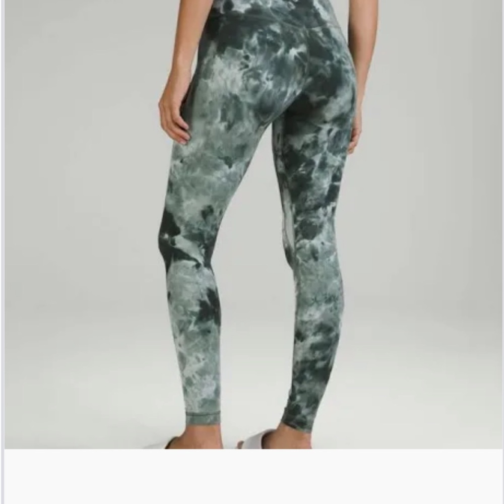 lululemon Align TM HR
Pant 25"
Size 4  brand new with tags